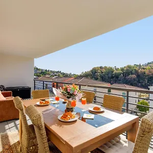 Appartement Lovely 2 Bedroom With Pool, Vallauris